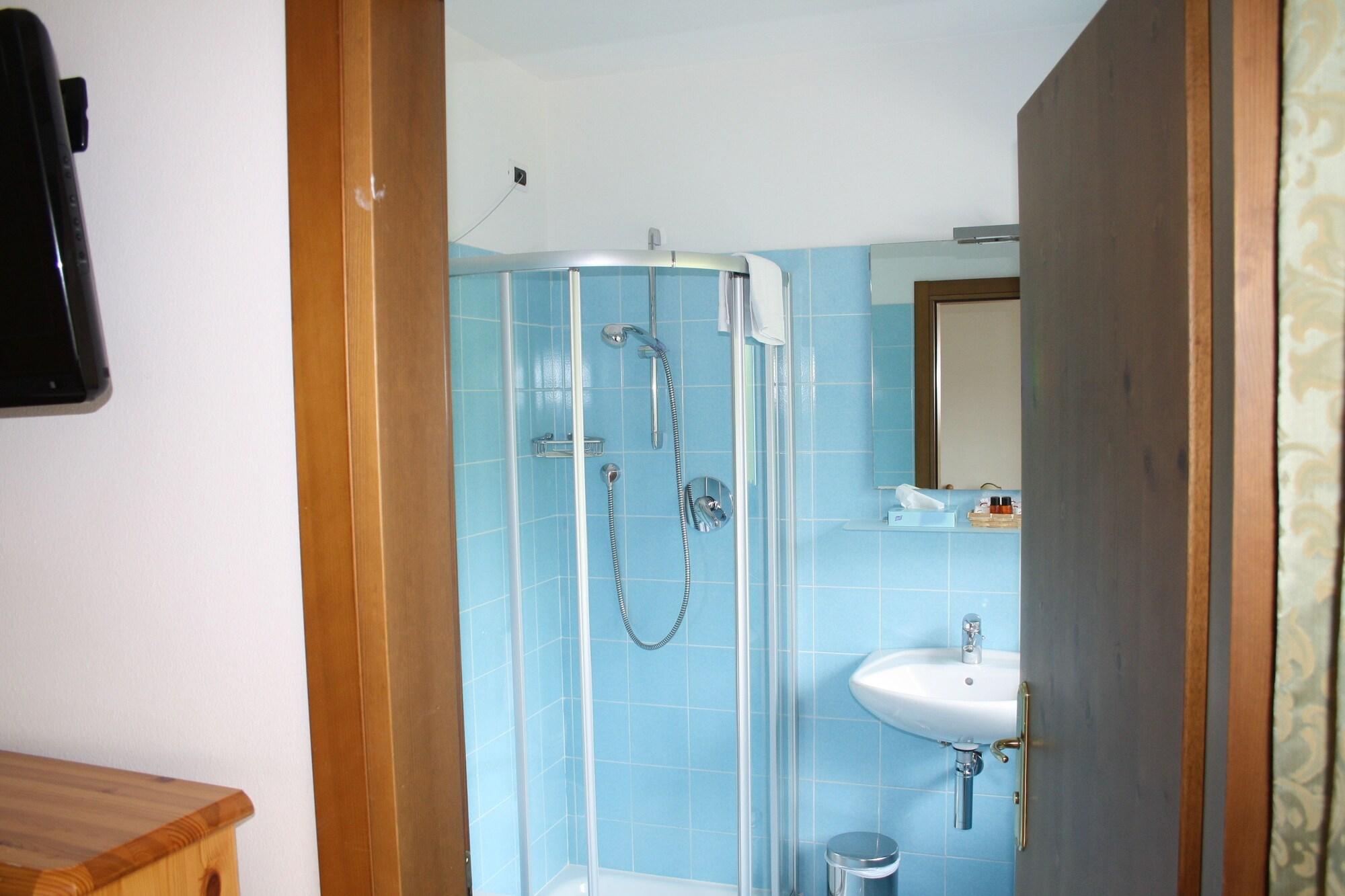 Hotel Des Alpes Cortina dʼAmpezzo Esterno foto