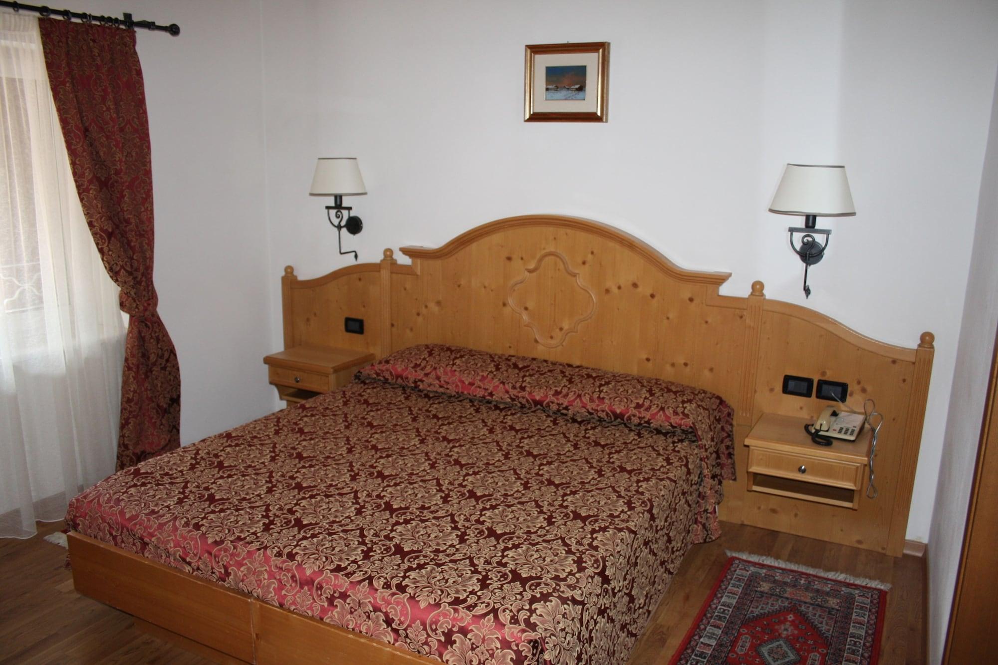 Hotel Des Alpes Cortina dʼAmpezzo Esterno foto