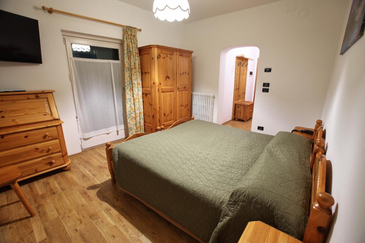 Hotel Des Alpes Cortina dʼAmpezzo Esterno foto
