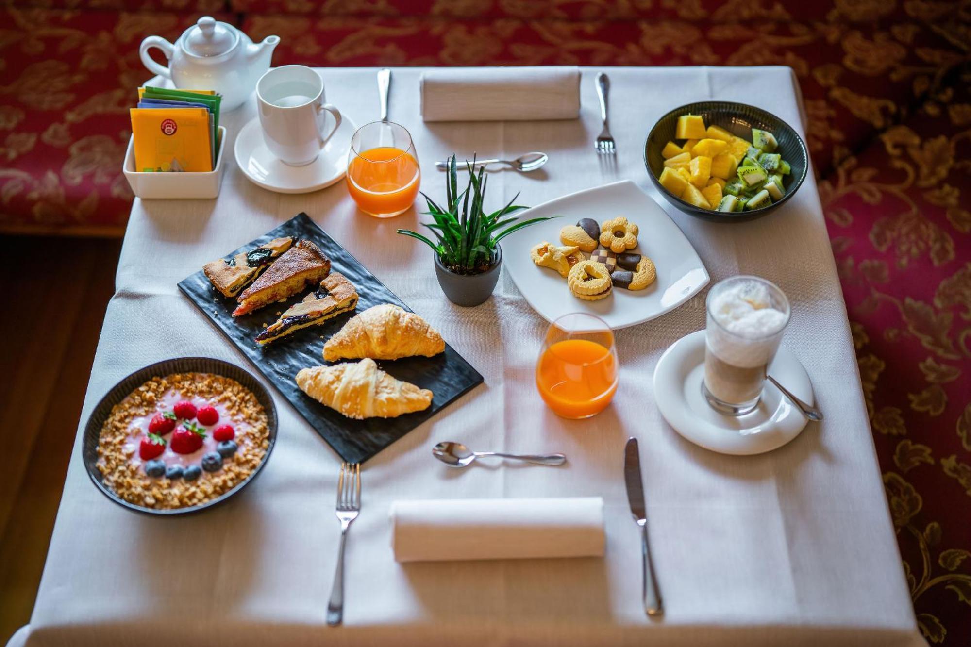 Hotel Des Alpes Cortina dʼAmpezzo Esterno foto