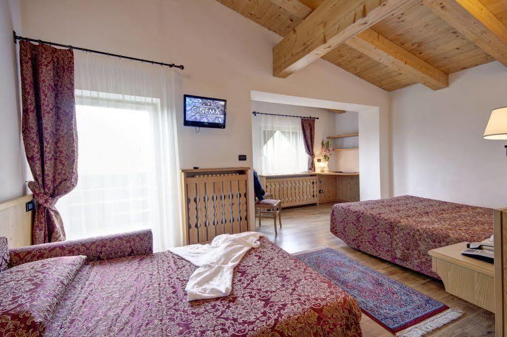 Hotel Des Alpes Cortina dʼAmpezzo Esterno foto